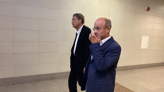Orhan Pamuk komşularıyla mahkemelik oldu! İşte nedeni...
