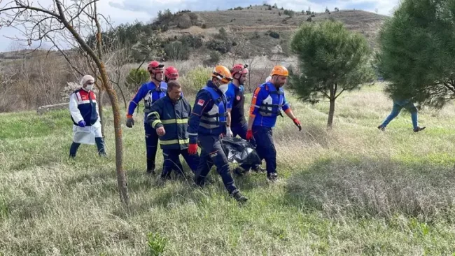 Dina'nın cinayet şüphelisi siyahi kadınlardan hoşlanıyormuş!