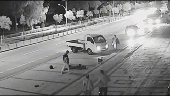 Bursa'da ters yönde giden motosikletli ölümden döndü