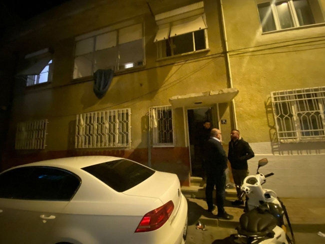 Genç kadın evinde ölü bulundu