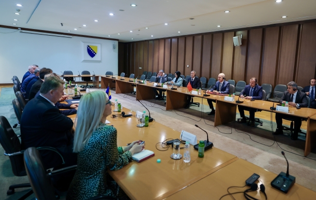 TBMM Başkanı Kurtulmuş'tan Saraybosna'da diplomatik temaslar