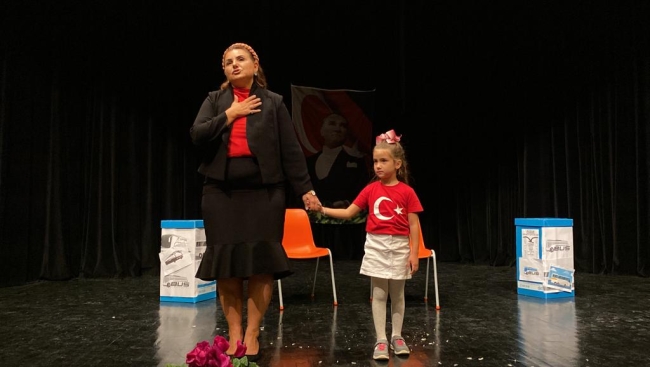 'Garajın Halleri' oyunu büyük beğeni topladı
