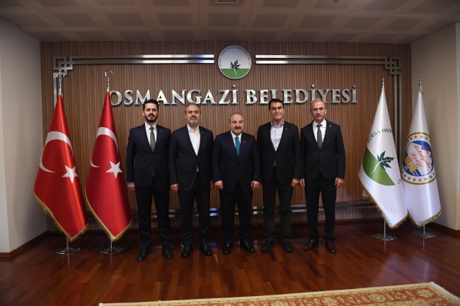 Mustafa Varank, Osmangazi Meydanı'nı inceledi