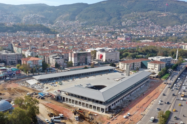 Mustafa Varank, Osmangazi Meydanı'nı inceledi