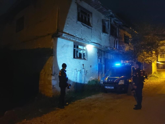 Bursa'da jandarmadan yasa dışı bahis ve kumar uygulaması