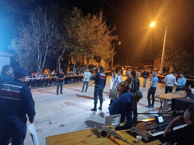 Bursa'da jandarmadan yasa dışı bahis ve kumar uygulaması