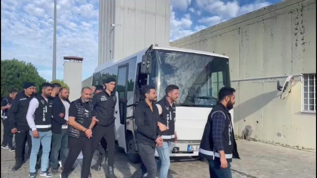 Polat çifti ağlayarak cezaevine girdi