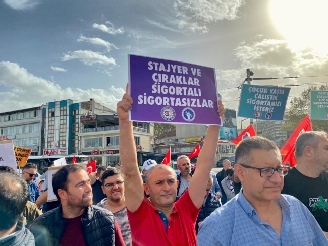 Bursa'da staj ve çıraklık sigortası mağdurları meydanlara indi!