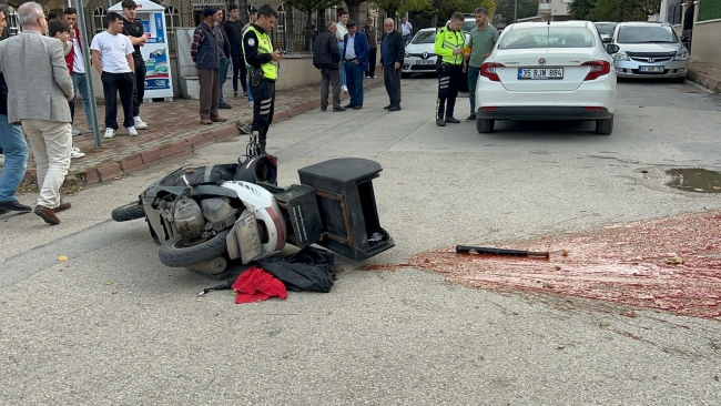 Bursa'da otomobil ile motosiklet çarpıştı!