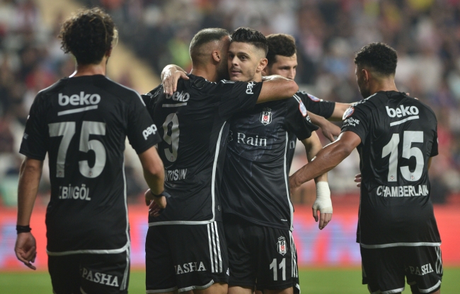 Beşiktaş'ın Antalya'da yüzü gülmedi