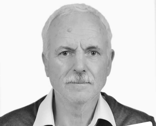 Otomobil ile kamyonet çarpıştı; 3 ölü, 2 yaralı