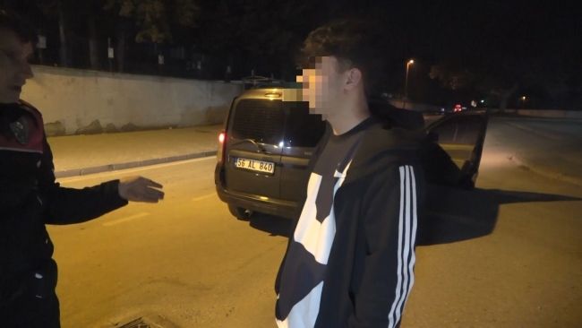 Bursa'da liseli genç babasının aracını kaçırdı!