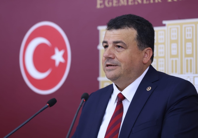 CHP'li Öztürk öğrencilerin taleplerini gündeme getirdi