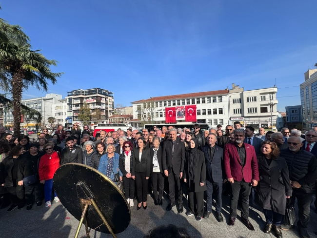 CHP Bursa İl Örgütü, Ata'yı andı
