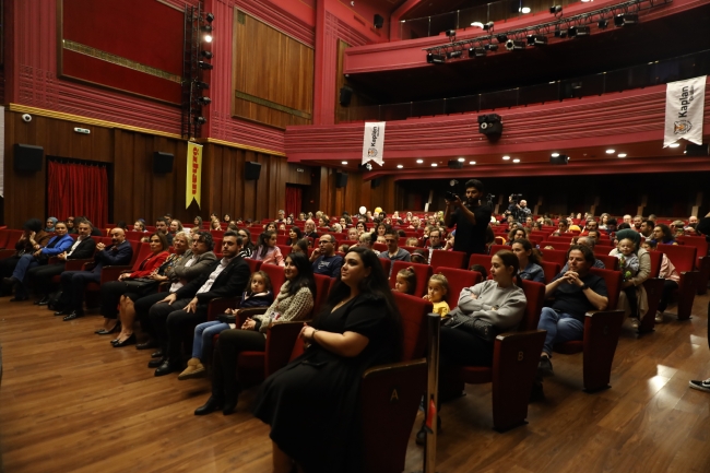 Bursa Büyükşehir Belediyesi'nden renkli tiyatro şöleni