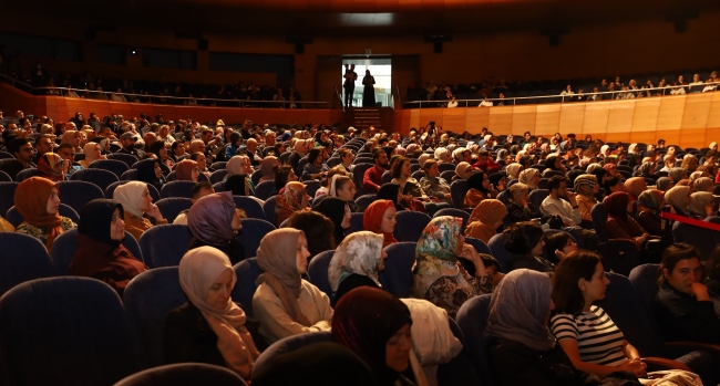 Büyükşehir’den ailelere ‘iletişim semineri’