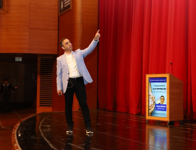 Büyükşehir’den ailelere ‘iletişim semineri’