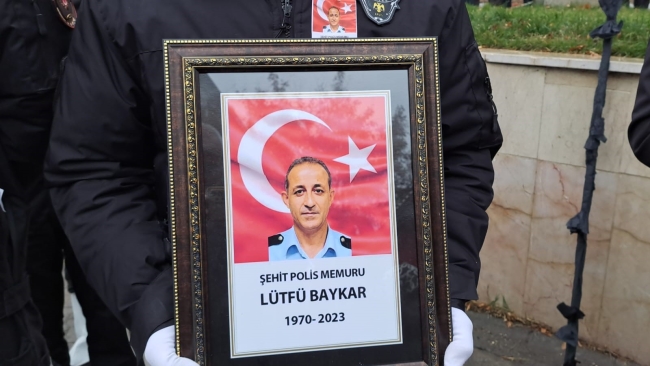 Bitlis şehidini son yolculuğuna uğurladı