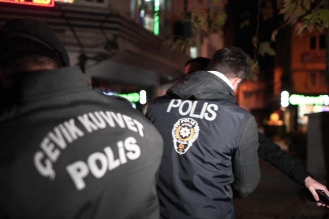 Bursa polisi aranması olan şahısları affetmedi