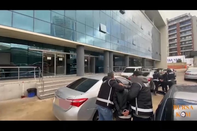Bursa polisinden oto tamircisine şok baskın!
