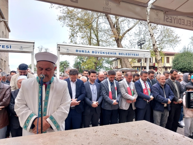 Gazze'de hayatını kaybedenler için cenaze namazı kılındı