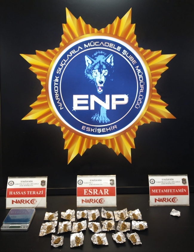Eskişehir'de 5 kilo 325 gram esrar ele geçirildi