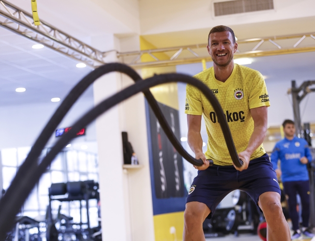 Fenerbahçe, Karagümrük'e kitlendi