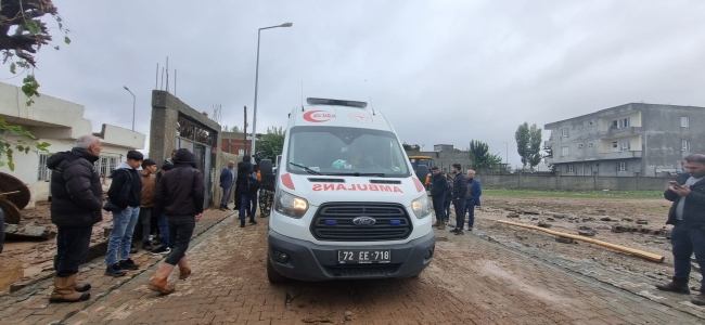 Sel felaketi: Aynı aileden 3'ü çocuk 4 kişi öldü