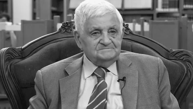 Türk Tarih Kurumu Şeref Üyesi Bilâl Niyazi Şimşir hayatını kaybetti