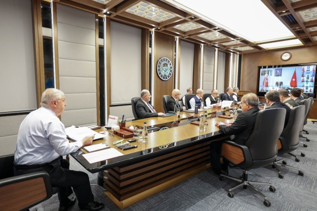 Bakan Güler, birlik komutanlarıyla toplantı yaptı