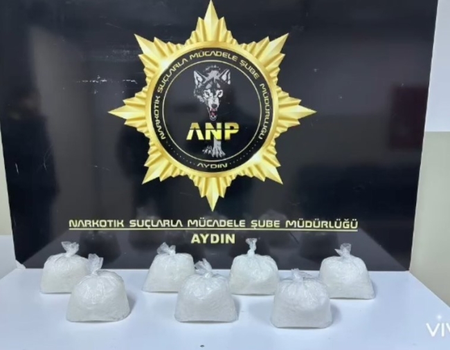 Otomobilin bagajında uyuşturucu ele geçirildi