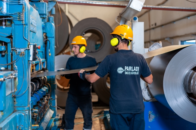 Parladı Metal Bursa’dan dünyaya açıldı!