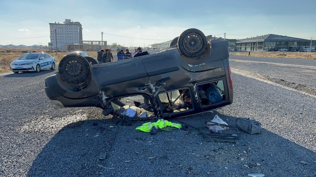Aksaray'da drift atan otomobilin çarptığı araç takla attı!