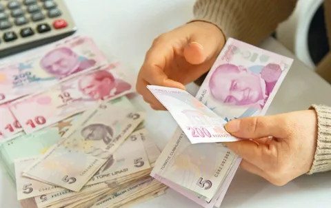 SGK Uzmanı Özgür Erdursun 2024 asgari ücret tahminini açıkladı!