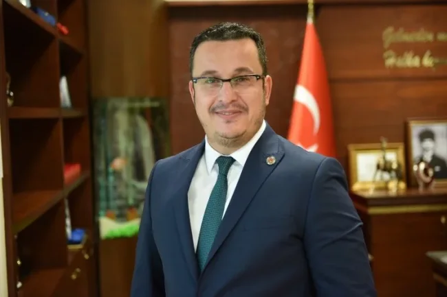 Mustafakemal Paşa Belediyesi'nden afiş açıklaması!