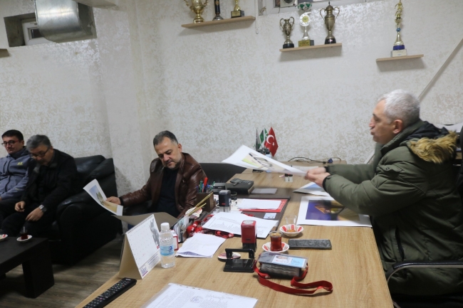 Başkan aday adayı Işık: "Masa başında değil, sahadayız"