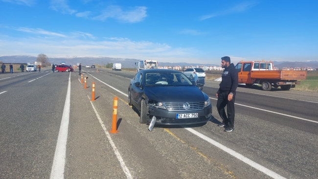 İki otomobilin çarpışması sonucu 4 kişi yaralandı