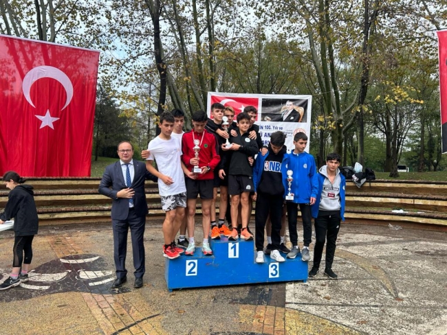 Cumhuriyet ve Atatürk için koştular