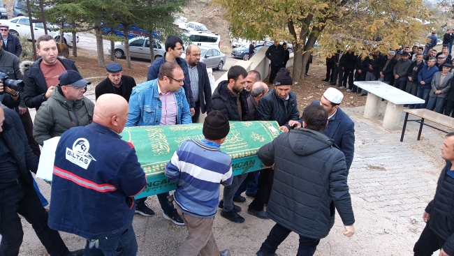 Hayatını kaybeden 5 kişi son yolcuklarına uğurlandı