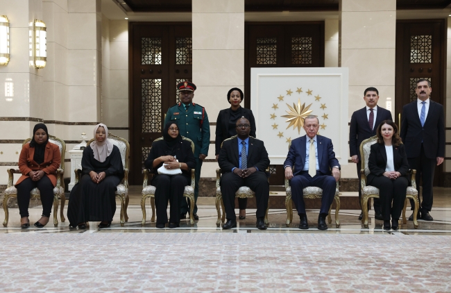 Cumhurbaşkanı Erdoğan, Tanzanya Büyükelçisi Bakari’yi kabul etti