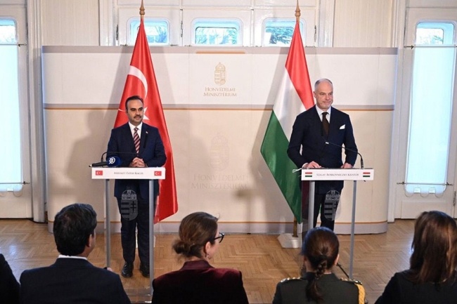 Sanayi ve Teknoloji Bakanı Kacır, Macaristan’da