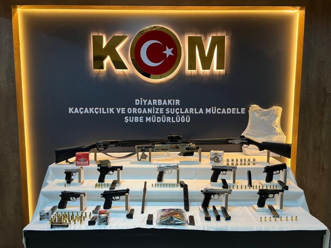 Diyarbakır'da 'Elek' operasyonu: 9 gözaltı