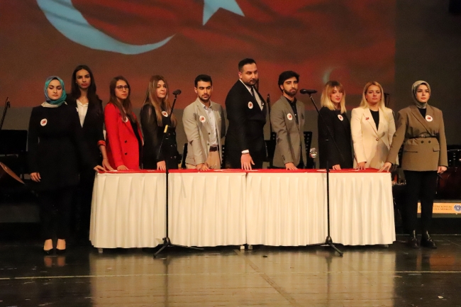 24 Kasım Öğretmenler Günü Bursa'da törenle kutlandı