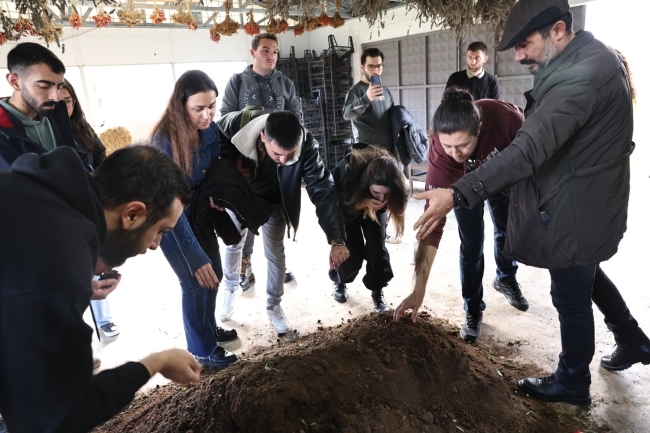 Bursa'da üniversite öğrencilerine kompost eğitimi