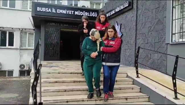 Bursa'da polis, takip ettiği yankesicileri suçüstü yakaladı!