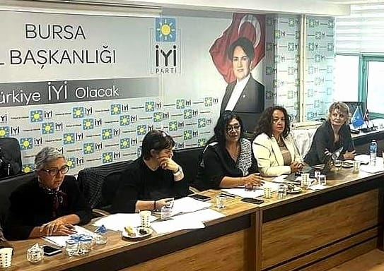 İYİ Parti Bursa'dan "Kadına Şiddet" mesajı