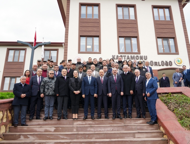 Bakan Yumaklı, köy yangınlarına dikkat çekti!