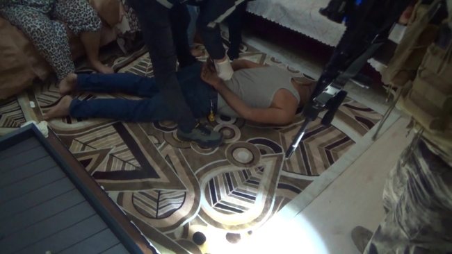 Bursa'da zehir tacirlerine şafak operasyonu: 40 tutuklama