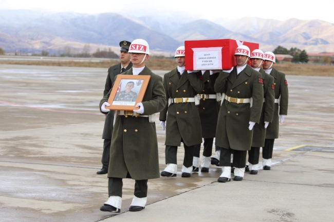 Erzincan, şehidini dualarla karşıladı