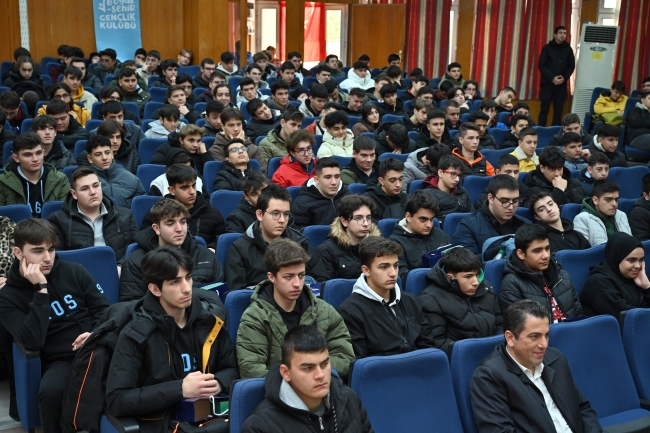 Başkan Aktaş’tan öğrencilere tecrübe paylaşımı
